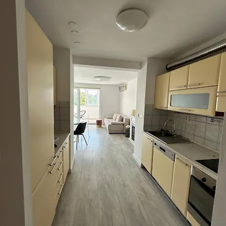 Apartment Split
